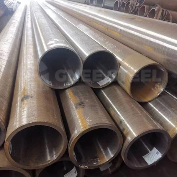 ASTM A335 P22 סגסוגת פלדה צינור חלק לשירות בטמפרטורה גבוהה